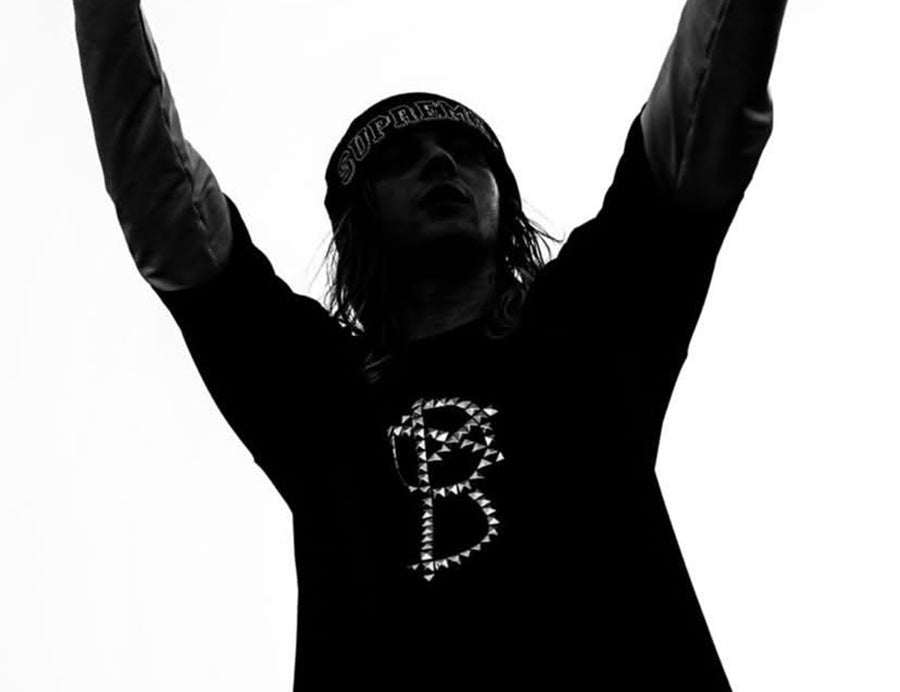 <p>Oscar Tee</p>