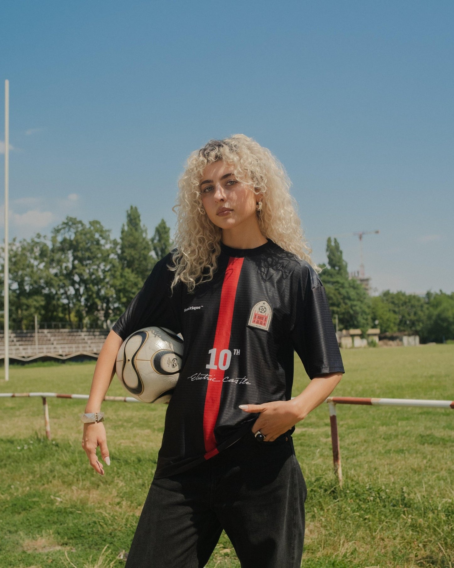 Electric Castle Football Shirt - Henotique